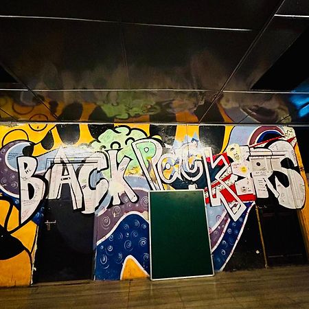 Isabella Hostel Шилонг Екстериор снимка