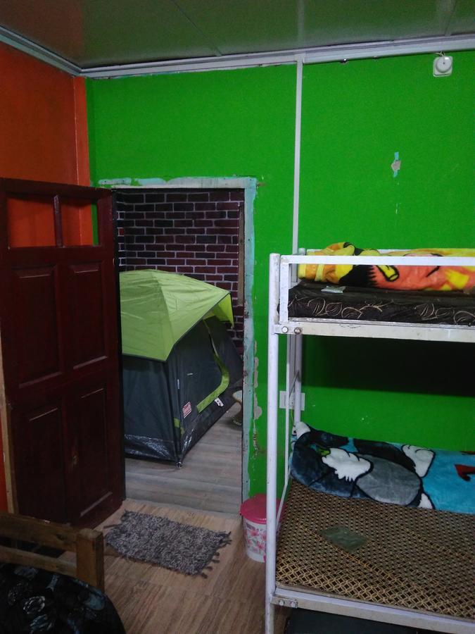 Isabella Hostel Шилонг Екстериор снимка
